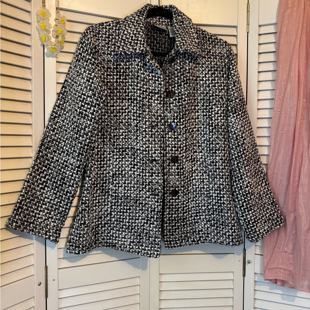 Chico's Black and White Textured Blazer